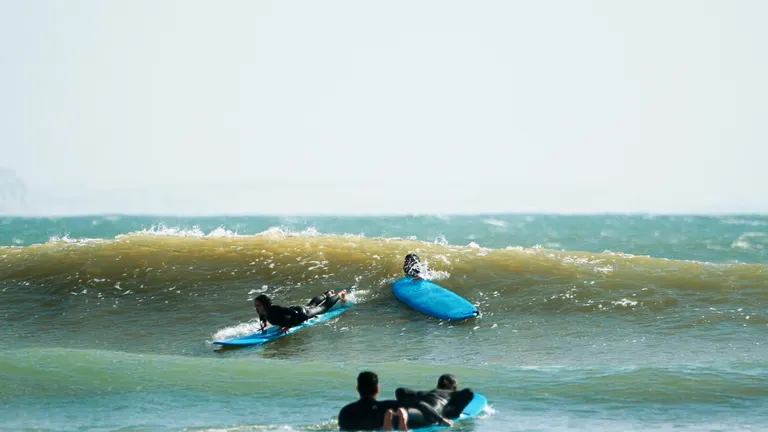 Apprendre à surfer à Dakhla