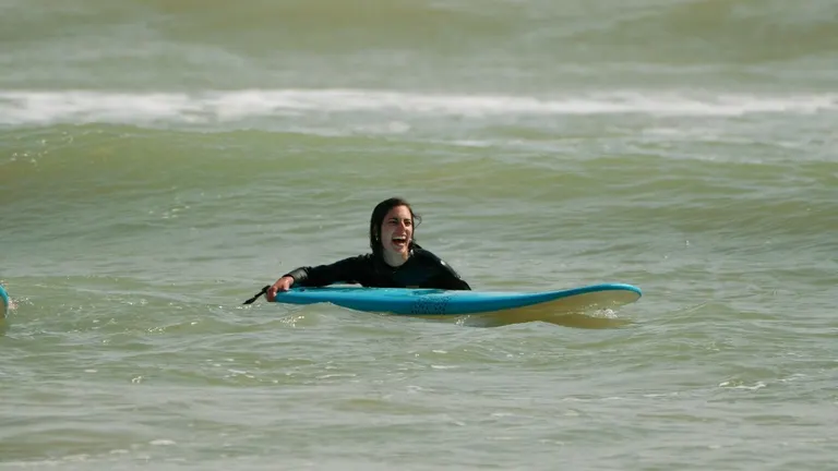 Invités profitant du surf camp à Dakhla